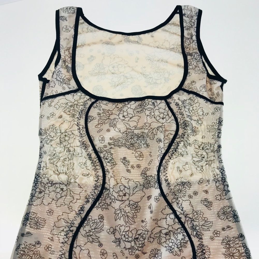 Fits like shareware- Flattering and Fun